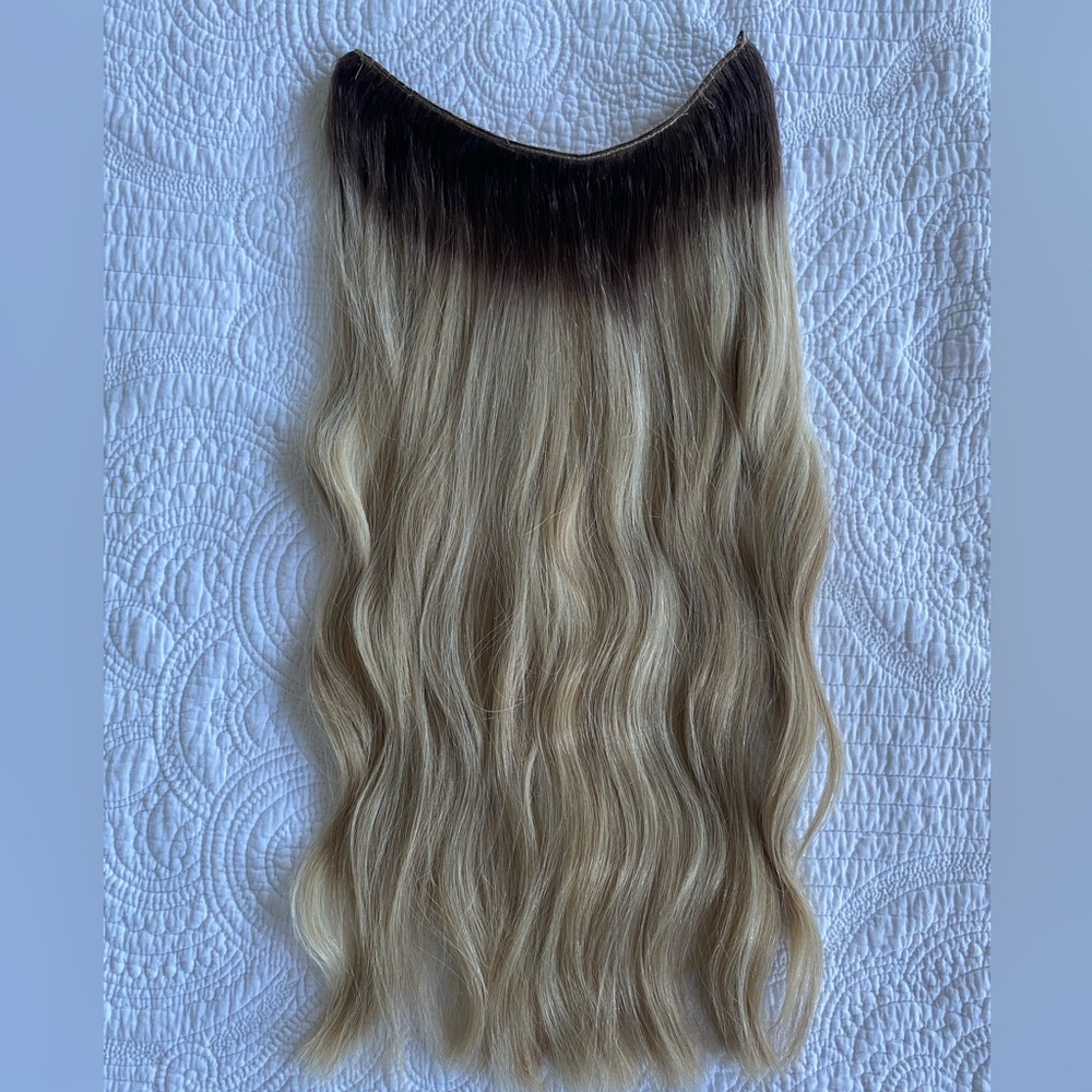 Barely worn Halo Couture 21” extensions